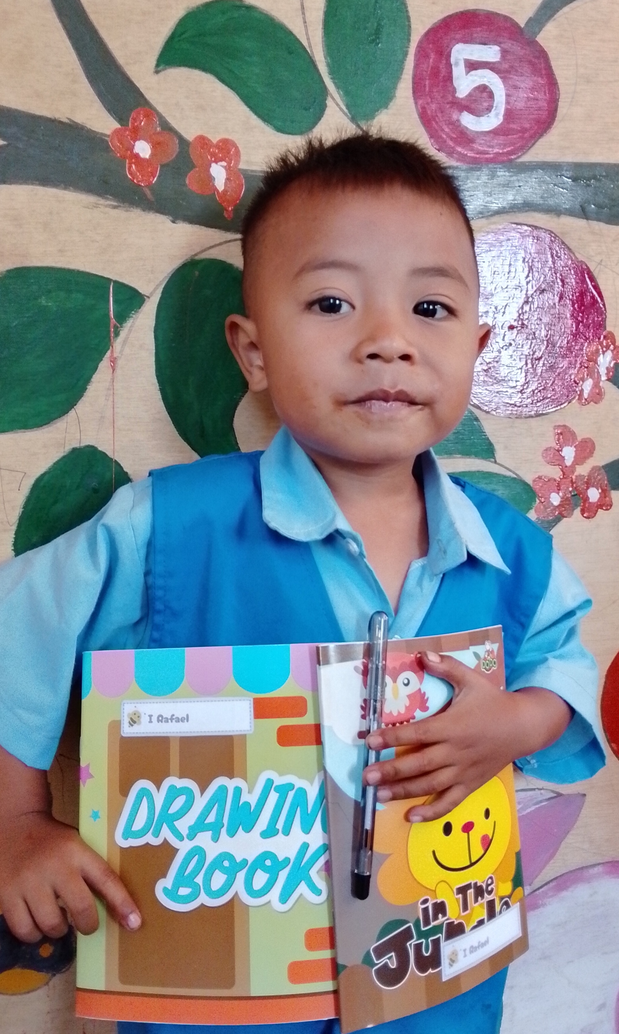 Hadiah 17 agst Rafael